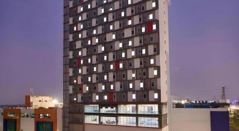 Hi Hotel Senen Jakarta Exteriör bild